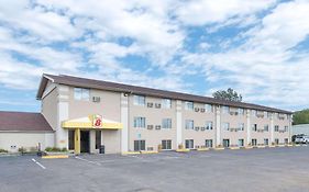 Super 8 By Wyndham Watertown